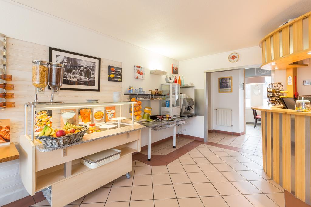 Hotel De La Vallee Ornans Kültér fotó